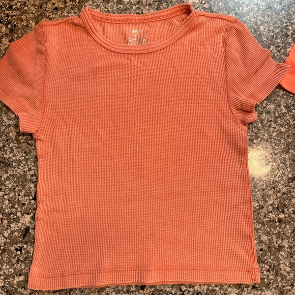 Small Aeropostale Short Sleeve Tees - Orange and Yellow plus 1 Aerie XS - Picture 2 of 8